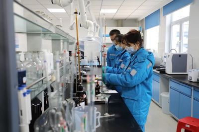 覃塘區(qū) 復(fù)工復(fù)產(chǎn)“虎”力全開，技術(shù)開發(fā)驅(qū)動(dòng)產(chǎn)業(yè)新活力